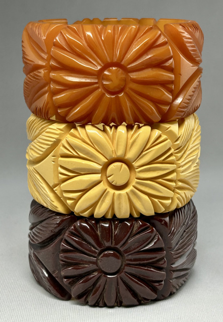 BB214 wide daisy carved bakelite bangles